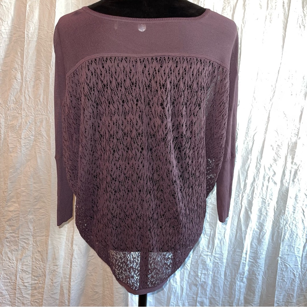 Margaret O’Leary Woman’s Top - Picture 2 of 7